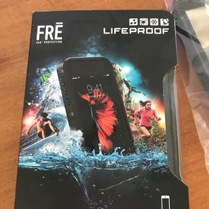 iPhone Life proof case